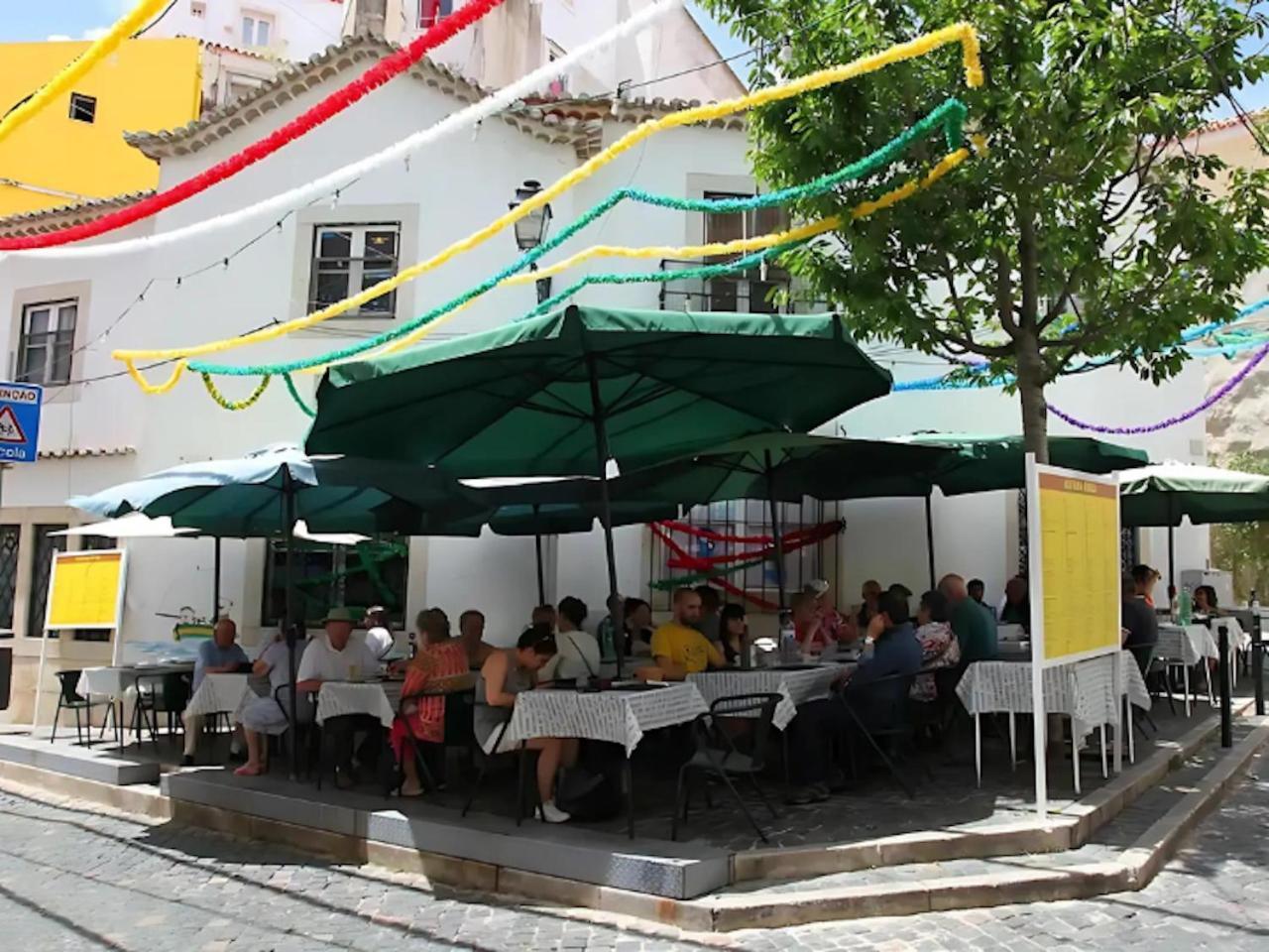 Apartment Alfama, The Heart Of Fado - Minutes From Tram 28 Lissabon